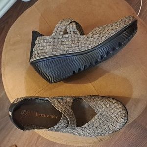 Bernie Mev "Lulia" Wedge Shoes   Size 8.5